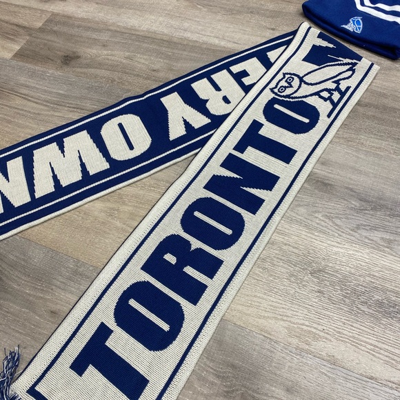 Toronto Maple Leafs x OVO Scarf - Picture 5 of 6